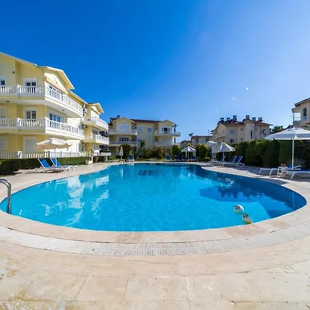 Vibrant Flat With Shared Pool In Apartman